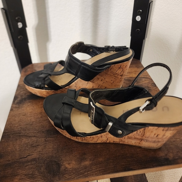 Wedge heeled sandel - Picture 5 of 5